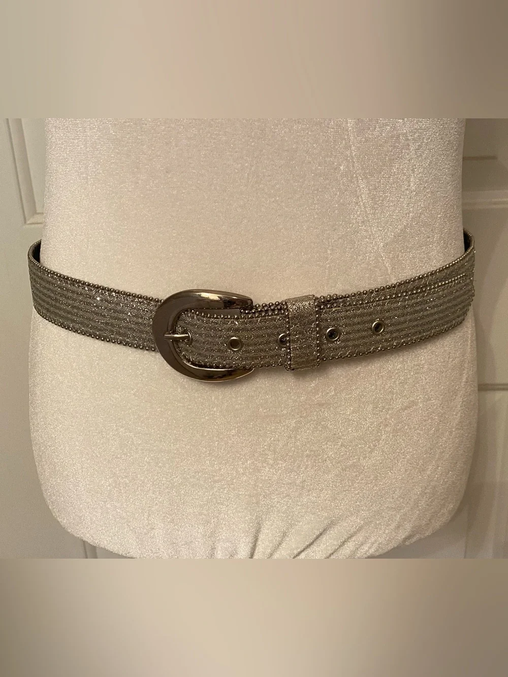 THE ICING BELT SILVER SPARKLE GLITTER METALLIC BEADED EDGES VINTAGE SIZE L